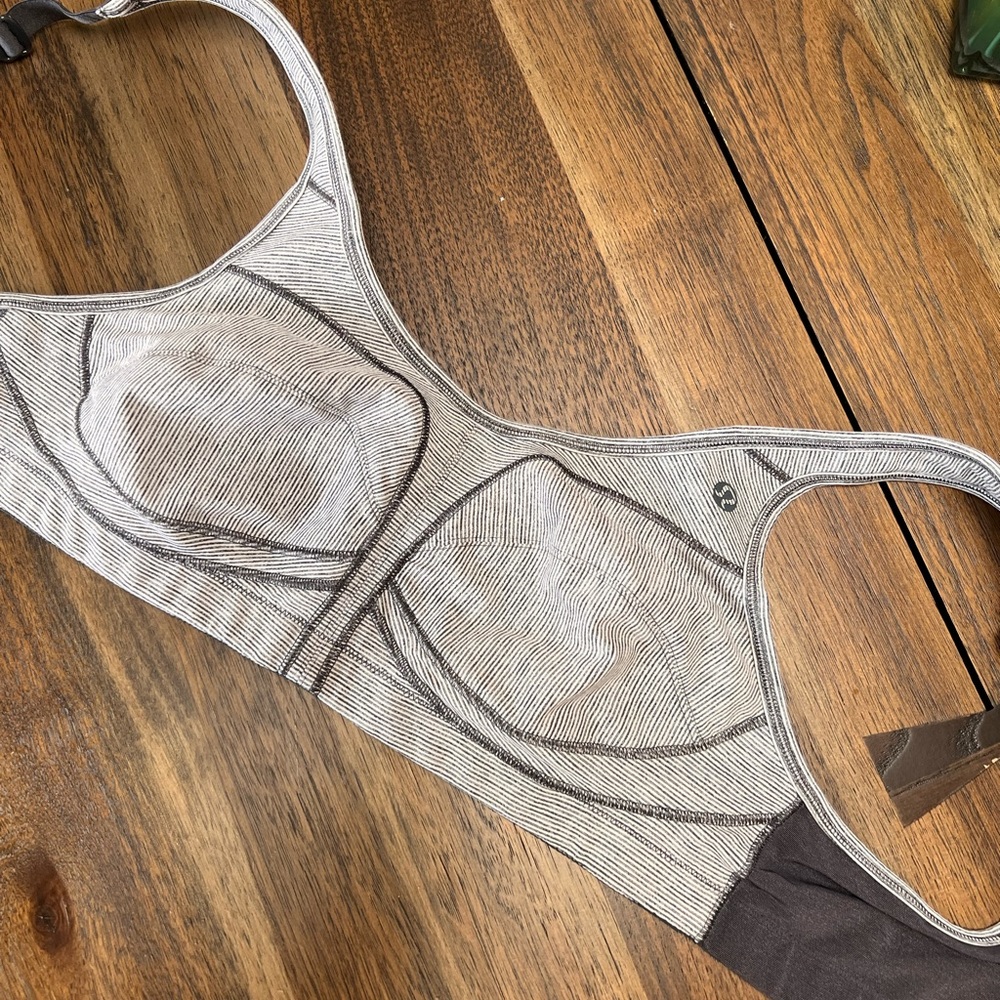 Brand NEW, lulu womens bra